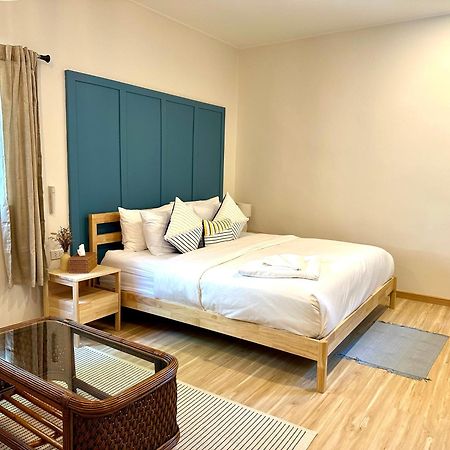 Warm White Hua Hin House Exterior foto